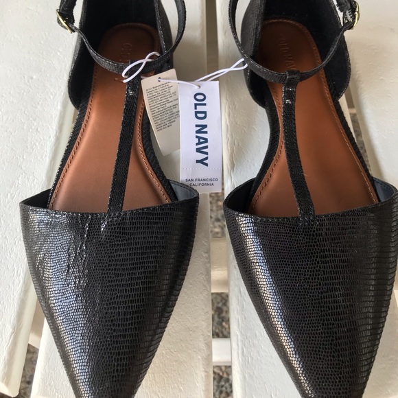 Flats - Picture 2 of 3